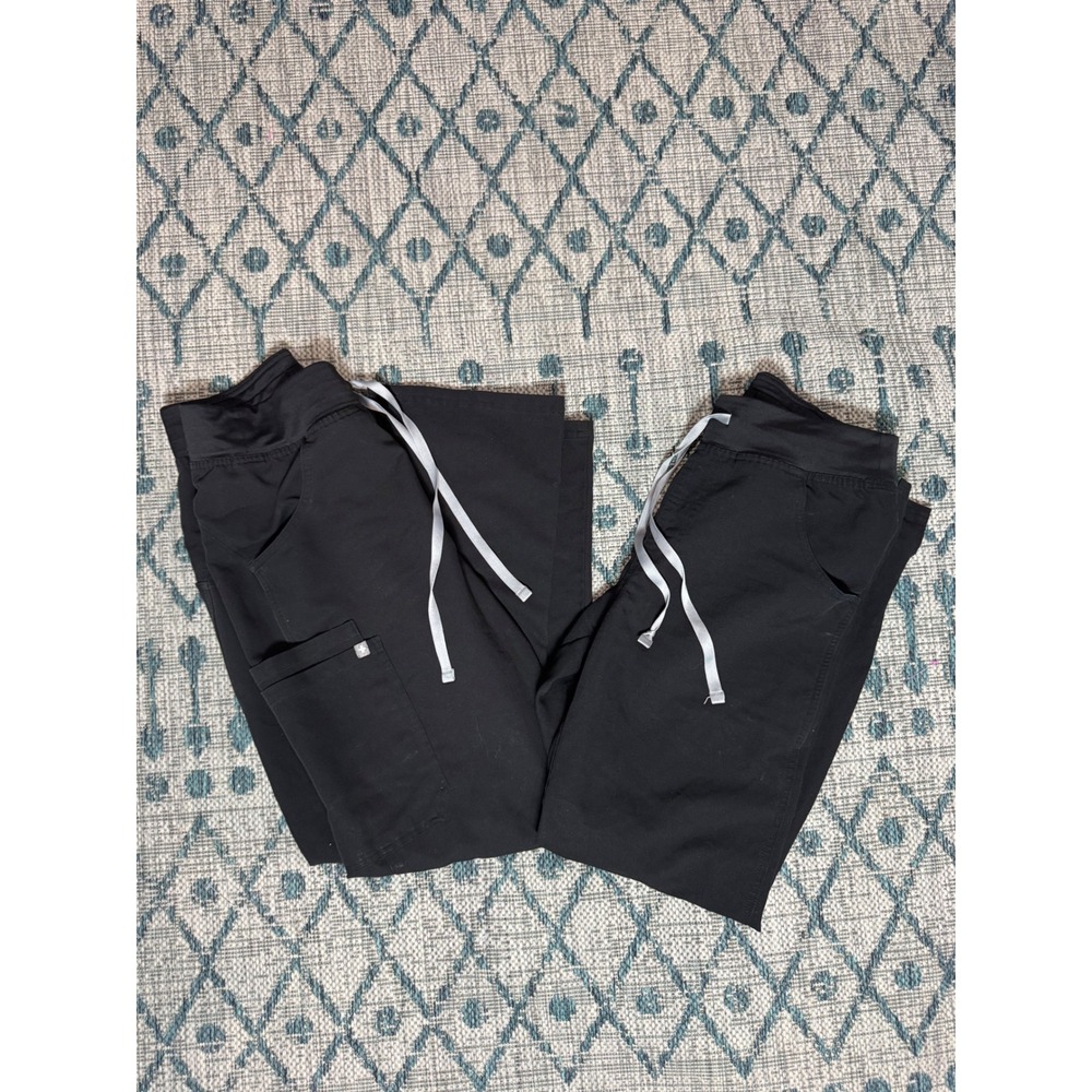 FIGS Womens Kade Cargo Scrub Pants Bundle of 2 Black High Waisted W22SW2024P